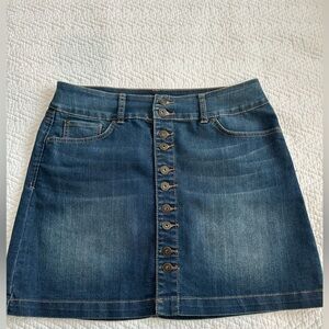Women’s Jean button front skirt- Sz 12